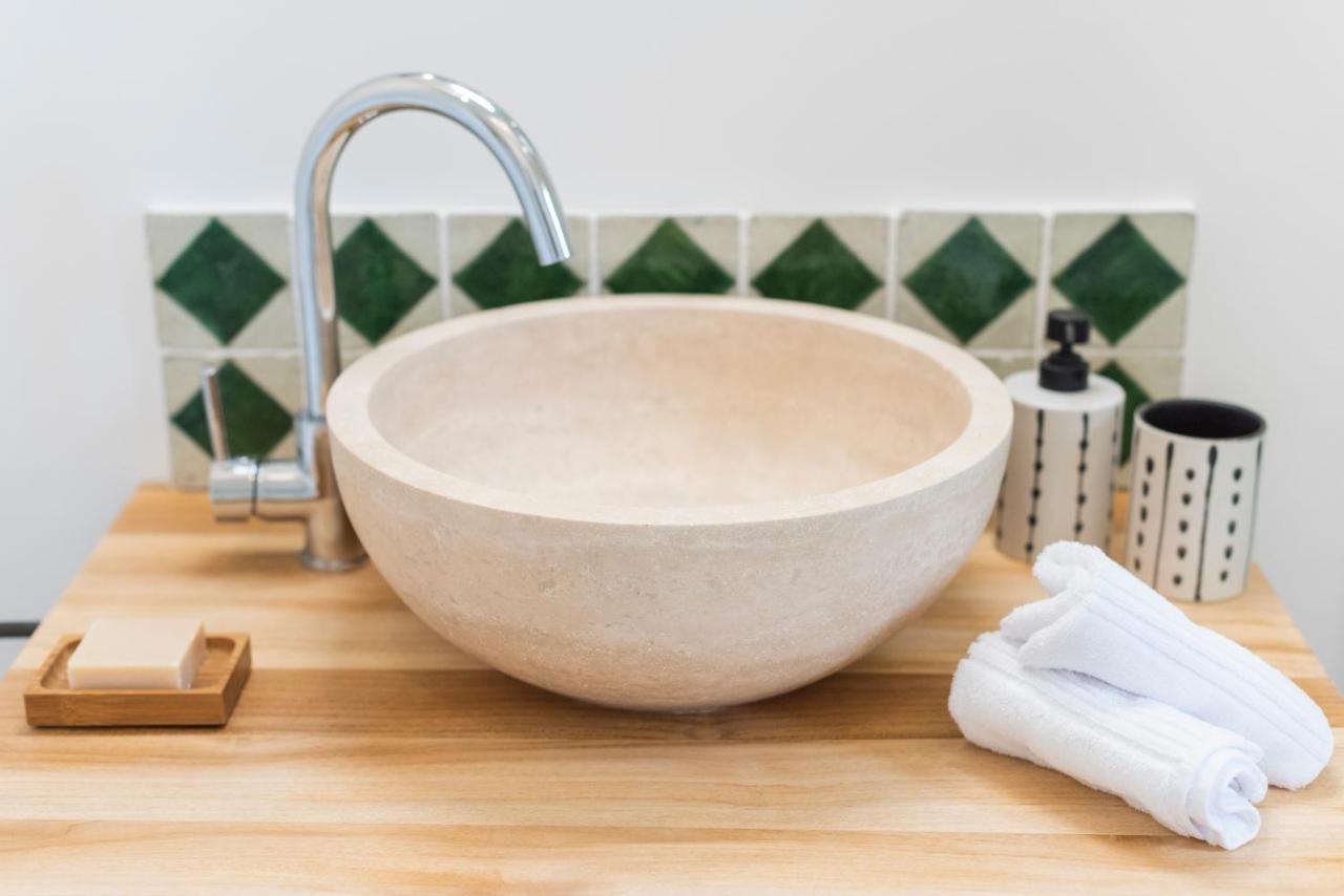 La Petite Ruche, 1 Bedroom Gite In The Luberon Apt Zewnętrze zdjęcie