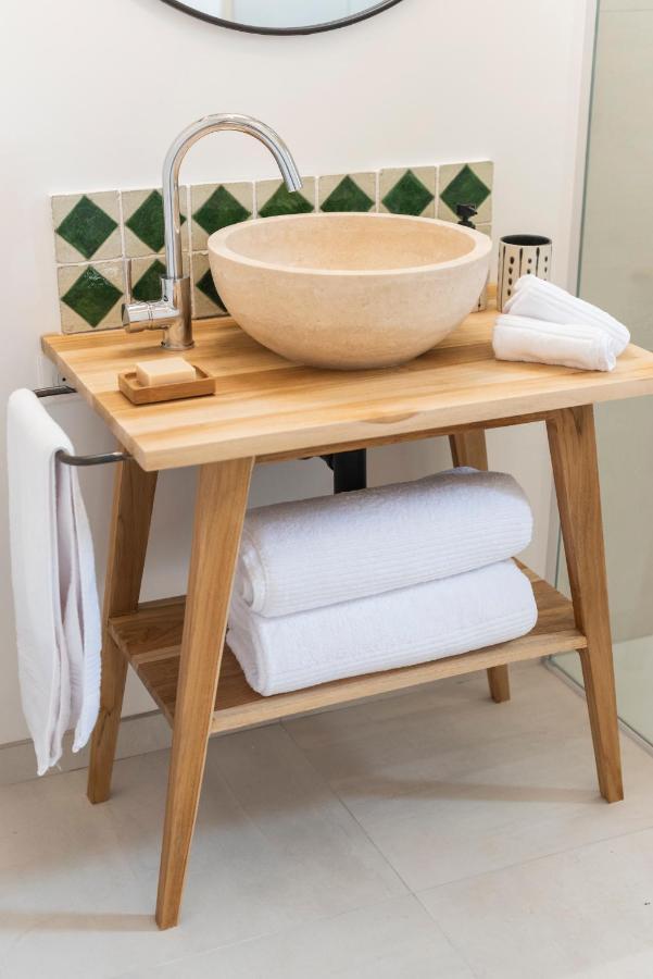 La Petite Ruche, 1 Bedroom Gite In The Luberon Apt Zewnętrze zdjęcie